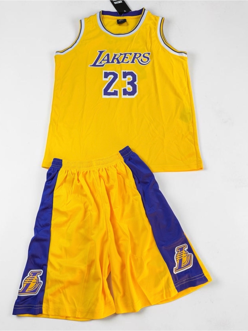 Los Angeles Lakers #23 LeBron James Youth XL Jersey and Shorts Set NWT - Picture 4 of 10